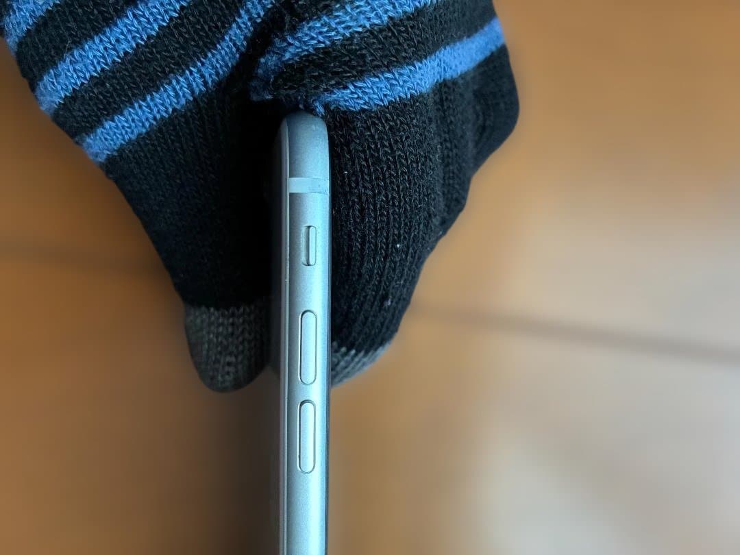 【バッテリー90%・修理歴なし】iPhone SE 第2世代 本体