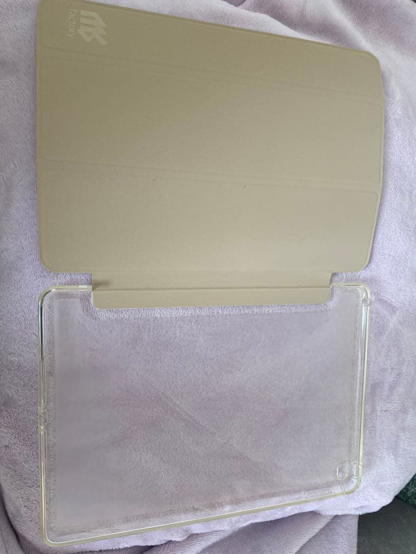 iPad Air 2 16GB ゴールド Wi-Fiモデル　画面美品　ケース付き