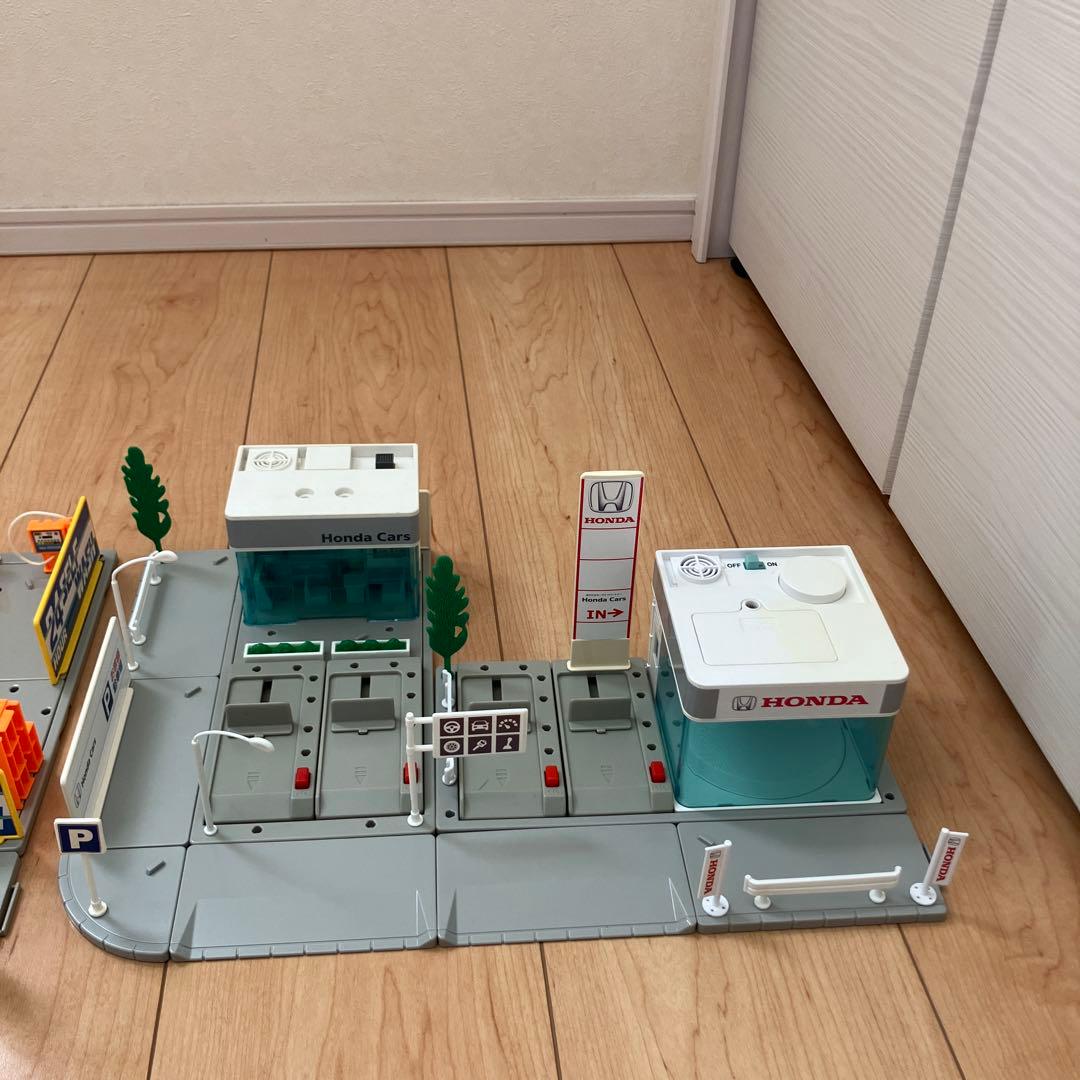 岩男 トミカタウン　ホンダカーズ　洗車場
