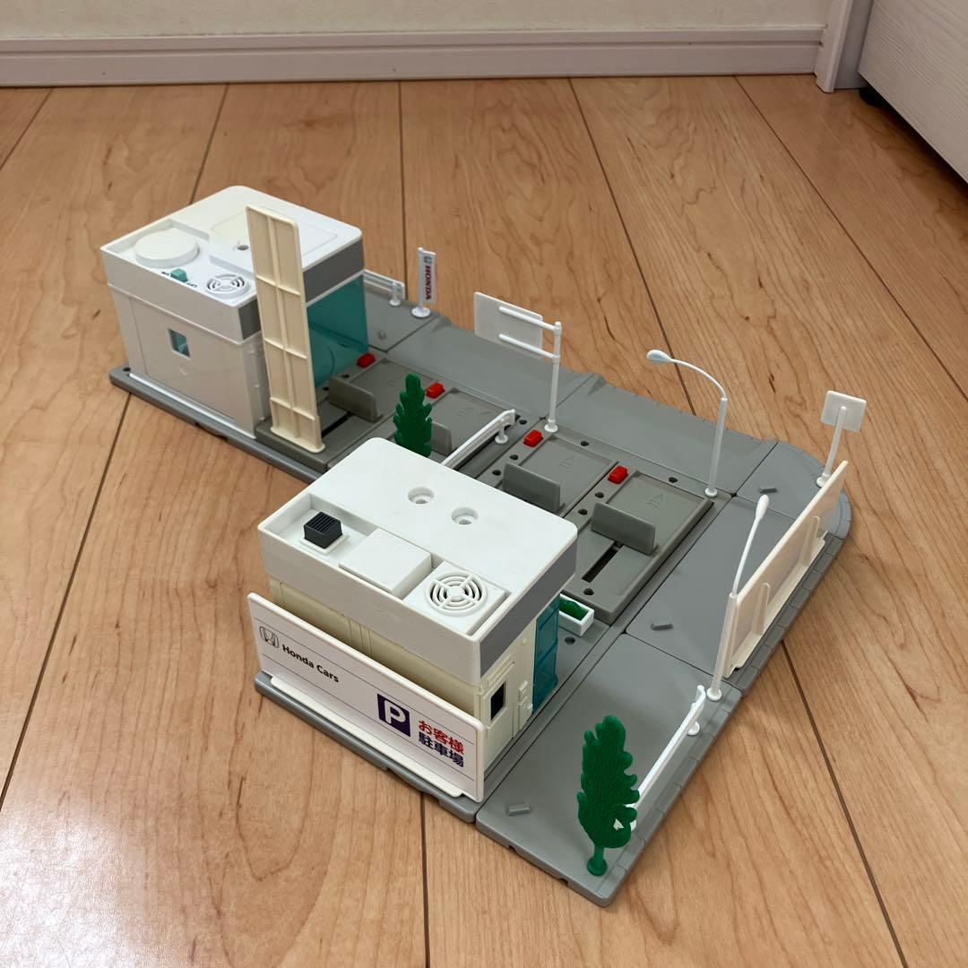 岩男 トミカタウン　ホンダカーズ　洗車場