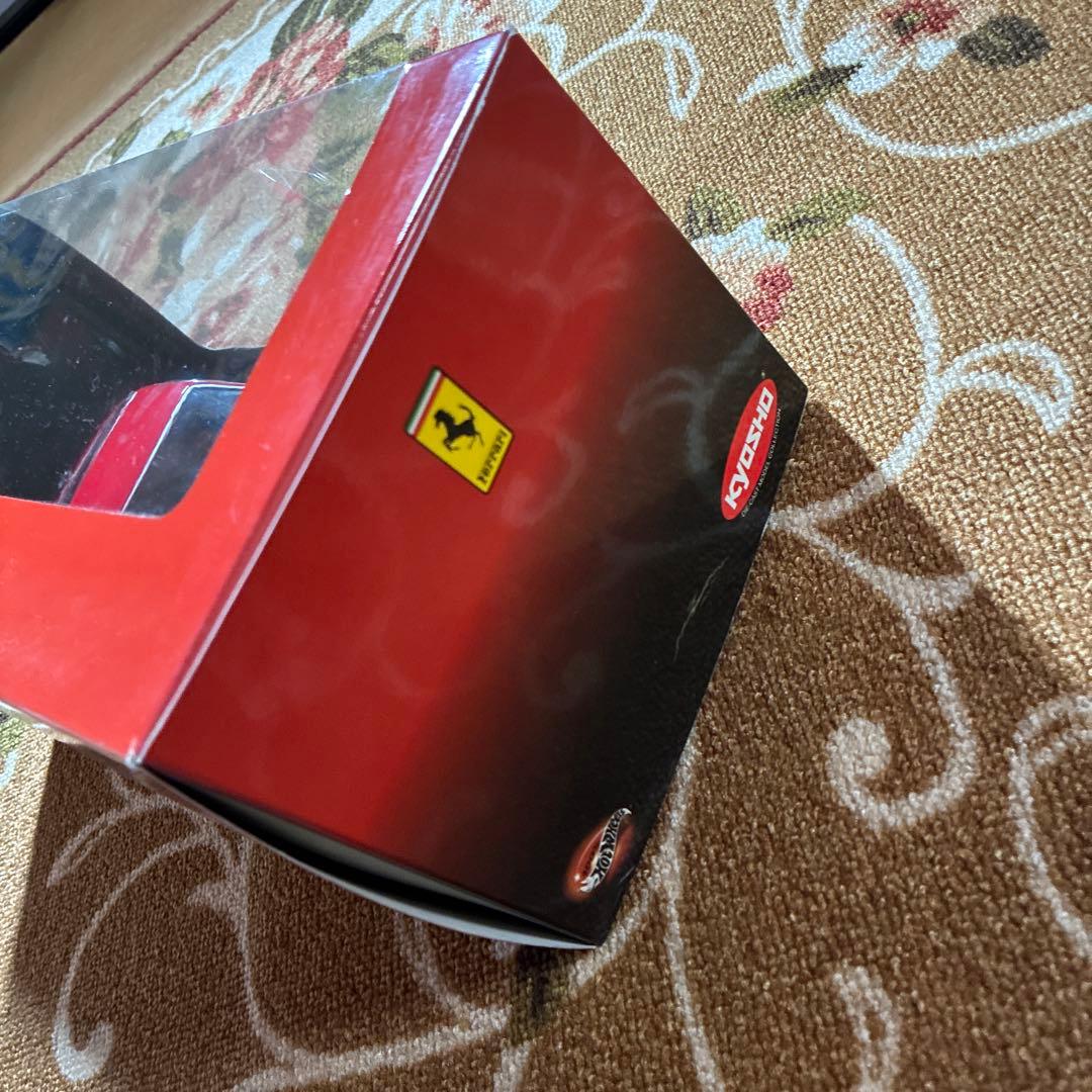 フェラーリ　1:18 365GTB4 デイトナ 京商