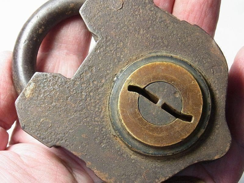 《p304》【１９０１年製】アメリカ WROUGHT社 アンティーク 南京錠