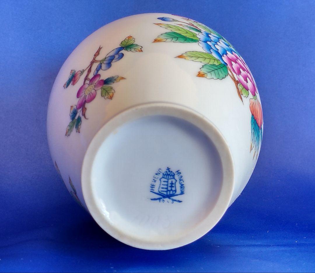 HEREND ヘレンド 【美品】白磁花瓶 花と蝶の装飾