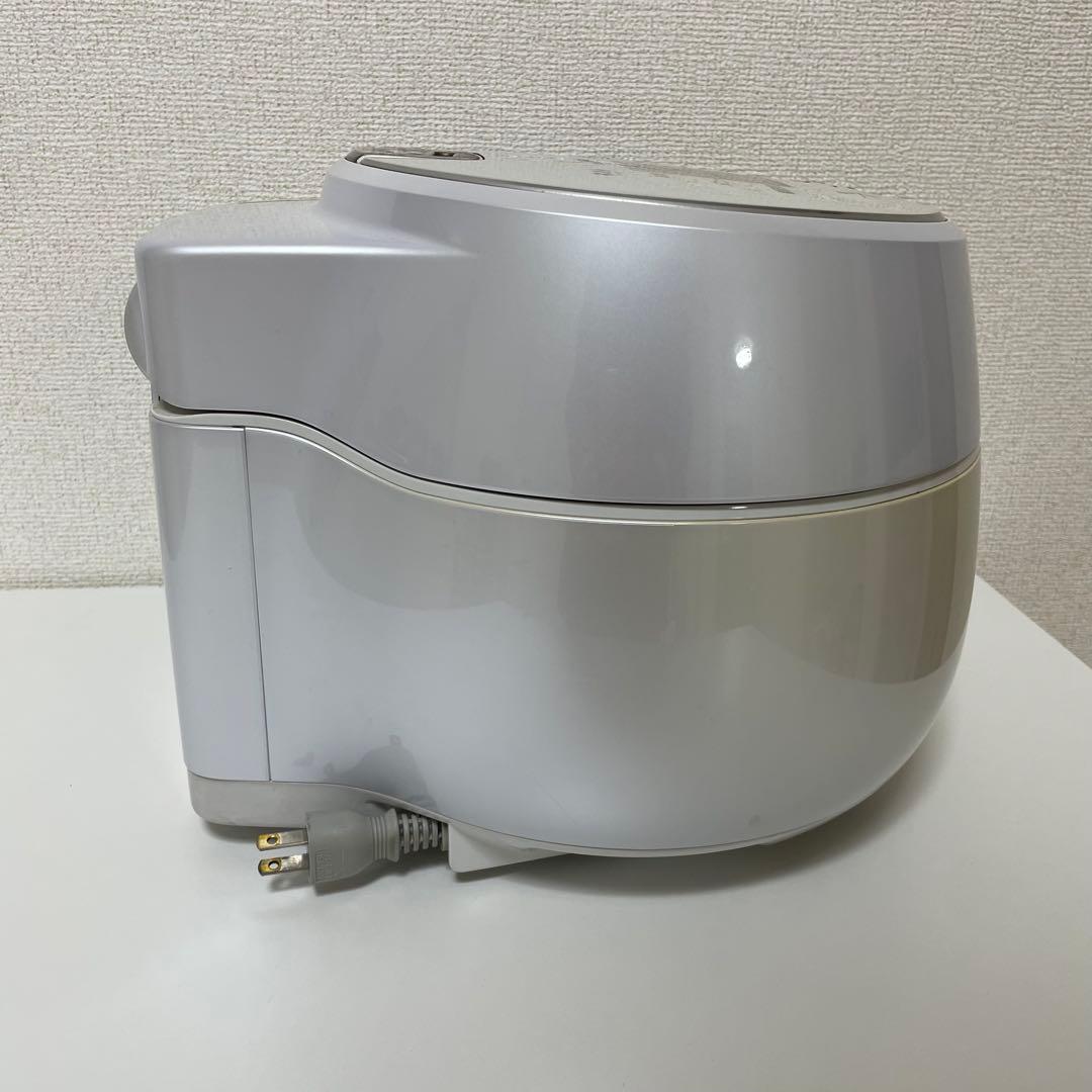 三菱 IHジャー炊飯器　NJ-AW107-W 2016年製