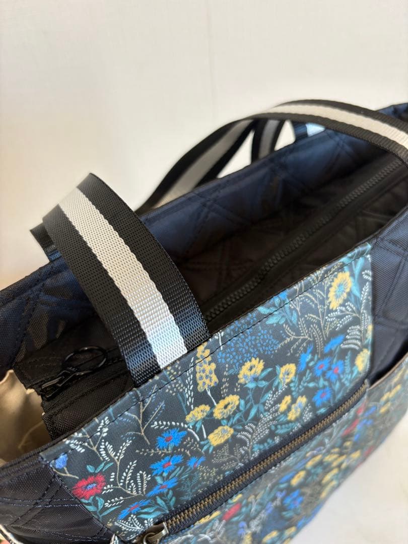 軽いトートバック　撥水加工ナイロンオックスキルト✖️ラミネート