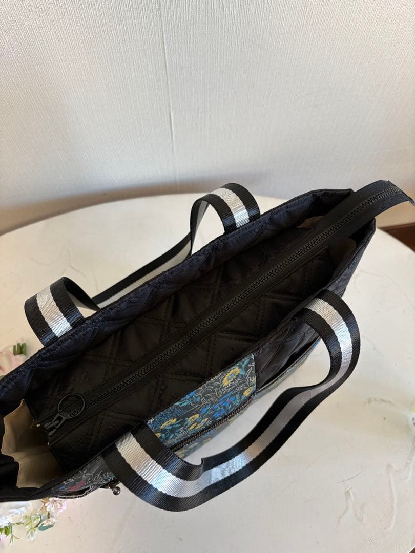 軽いトートバック　撥水加工ナイロンオックスキルト✖️ラミネート