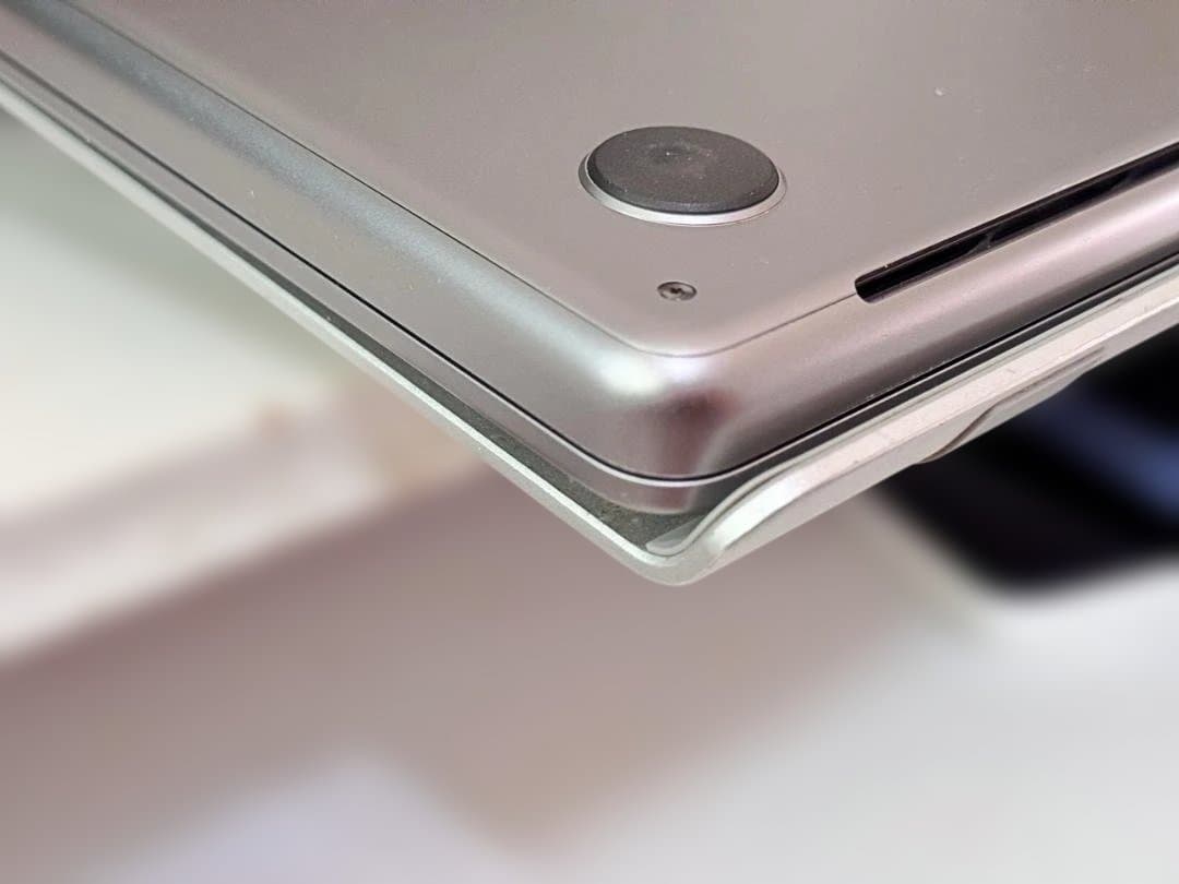 Apple MacBook M1 MAX 32GB 1TB 本体