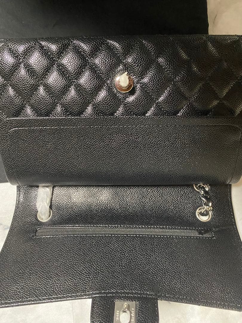 CHANELノベルティ キャビアスキンマトラッセ　シルバー　 VIPノベルティ