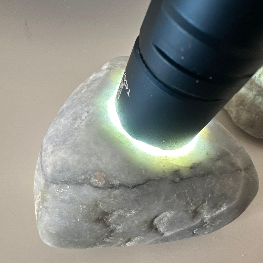 【ケイさん様】サンダーエッグ888g 【超レア】と糸魚川翡翠とさざれ石202g