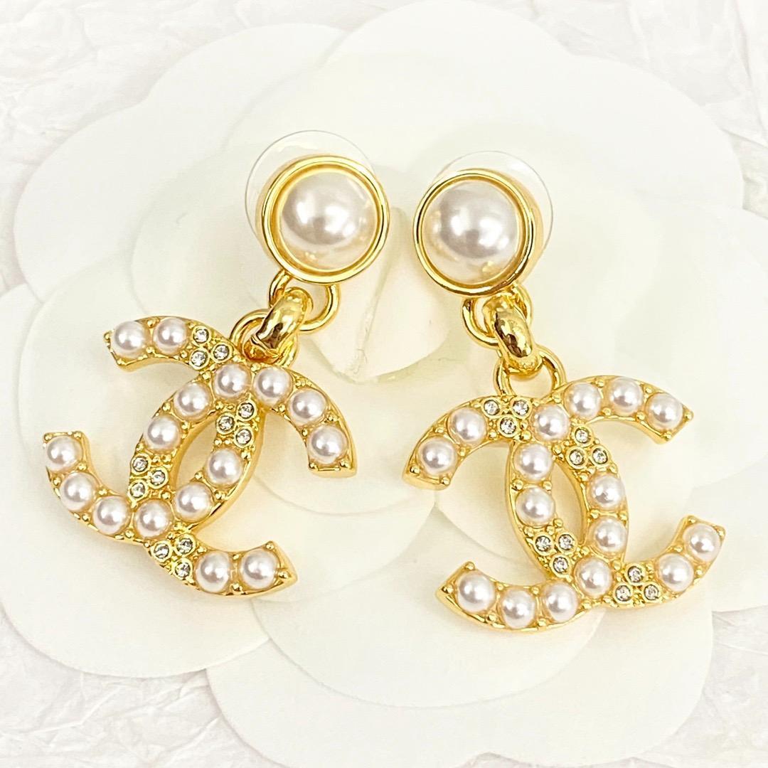 手元に在庫あり★国内完売品シルバー CC ロゴピアス