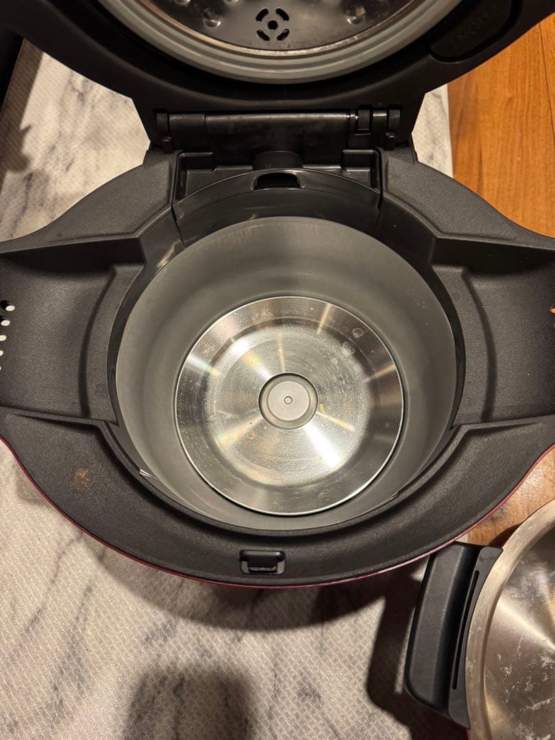 シャープ　ヘルシオ　ホットクックKN-HT99A-R