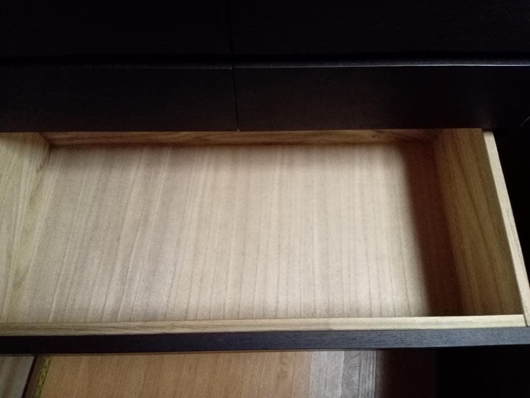 タンス　黒 123 × 80 × 39.4