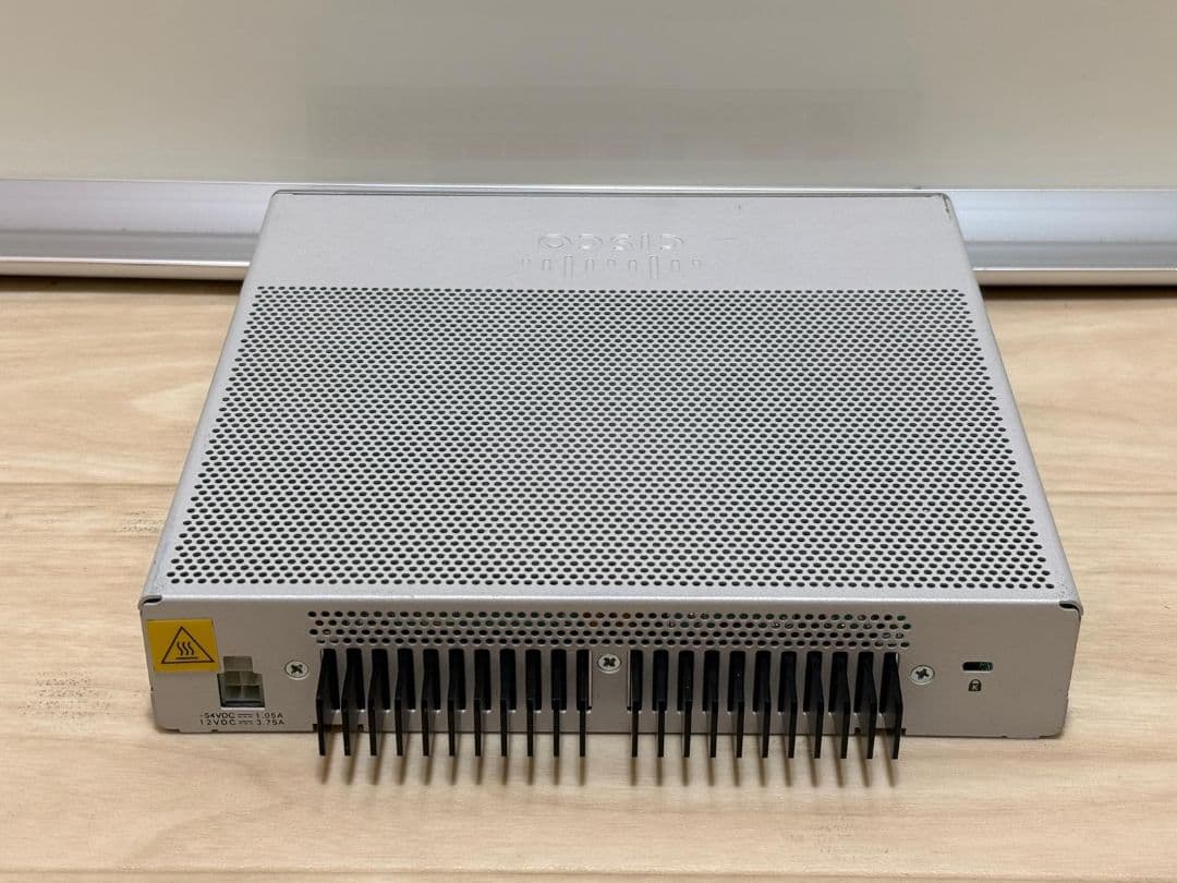 Cisco 3500 スイッチングハブ 5ポート Model 3504