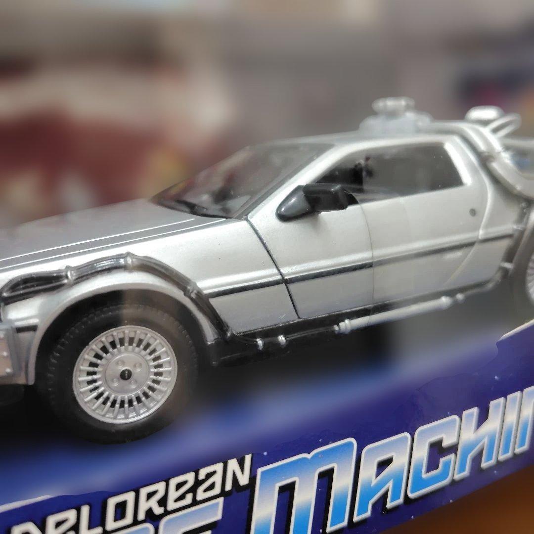 DeLorean Time Machine 1:24　バックトゥーザフューチャー