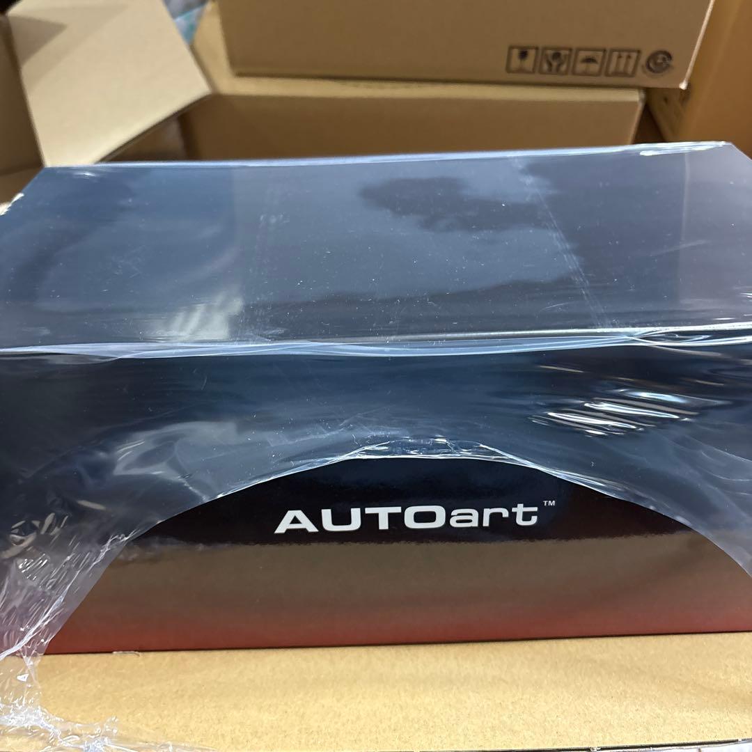 新品　オートアート 1/ 18 マクラーレン ホンダ ゲルハルト・ベルガー