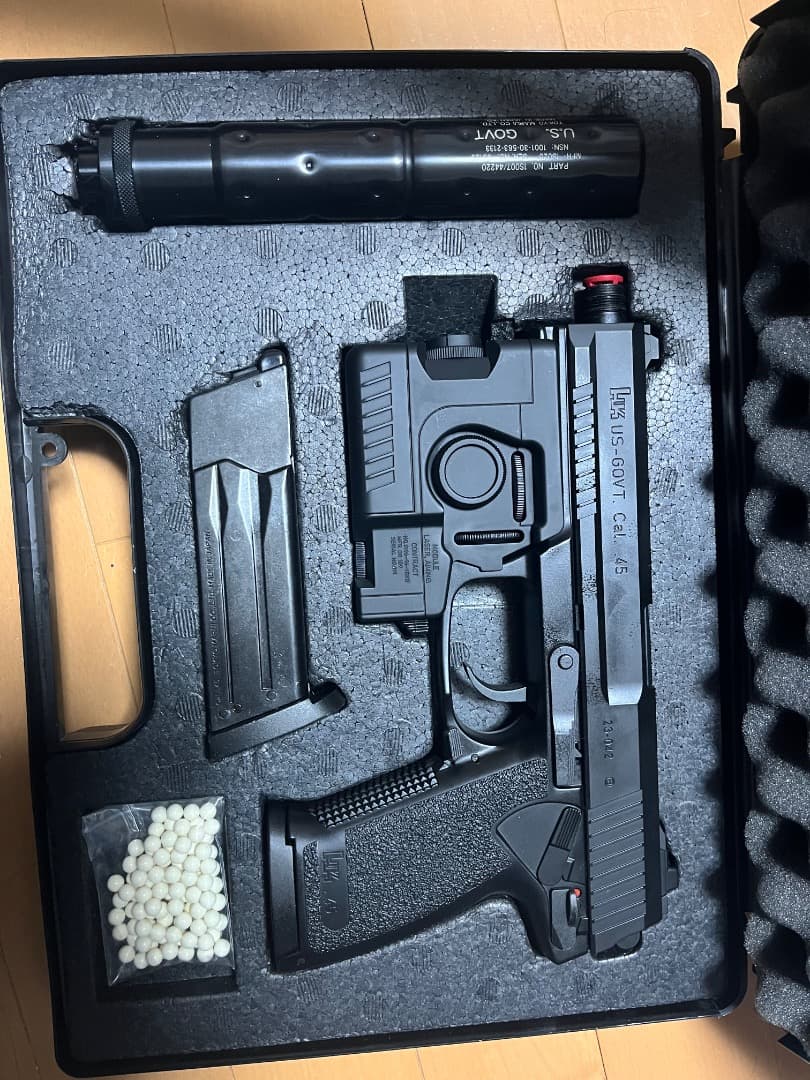 東京マルイ　ソーコム Mk23 【マガジン付き】