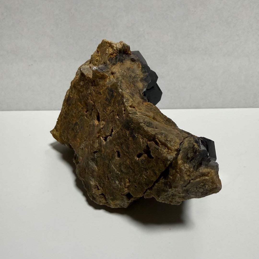 1.3kg 漆黒 モリオン クラスター コンゴ産 原石 天然石 魔除け 黒水晶