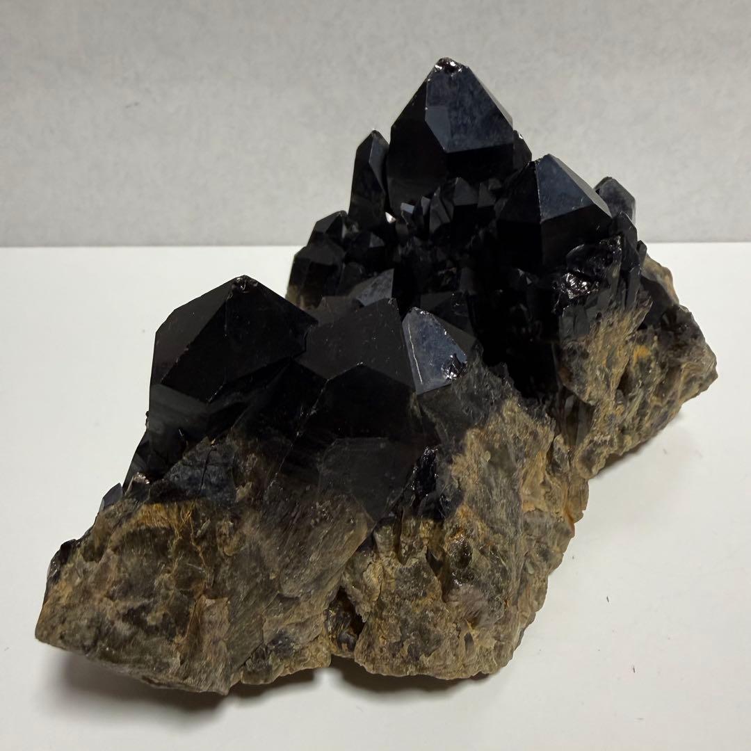 1.3kg 漆黒 モリオン クラスター コンゴ産 原石 天然石 魔除け 黒水晶