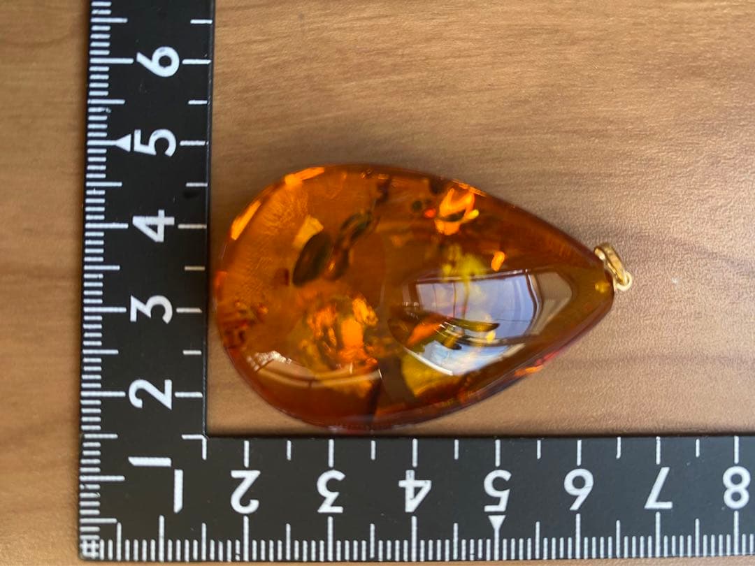 天然石琥珀K18金アンバーペンダントトップアンバ