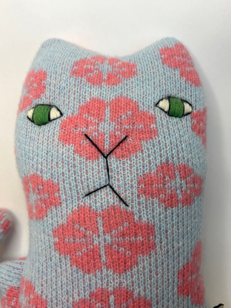 ドナ・ウィルソン　Donna Wilson 春のねこ・ブロッサム　編みぐるみ