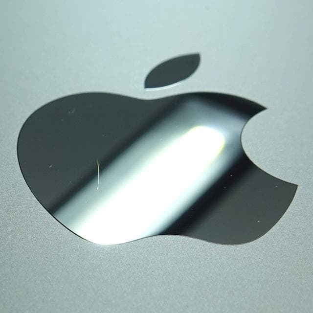 【美品】MacBook Pro 13_2020 i7/16GB/512GB_SV