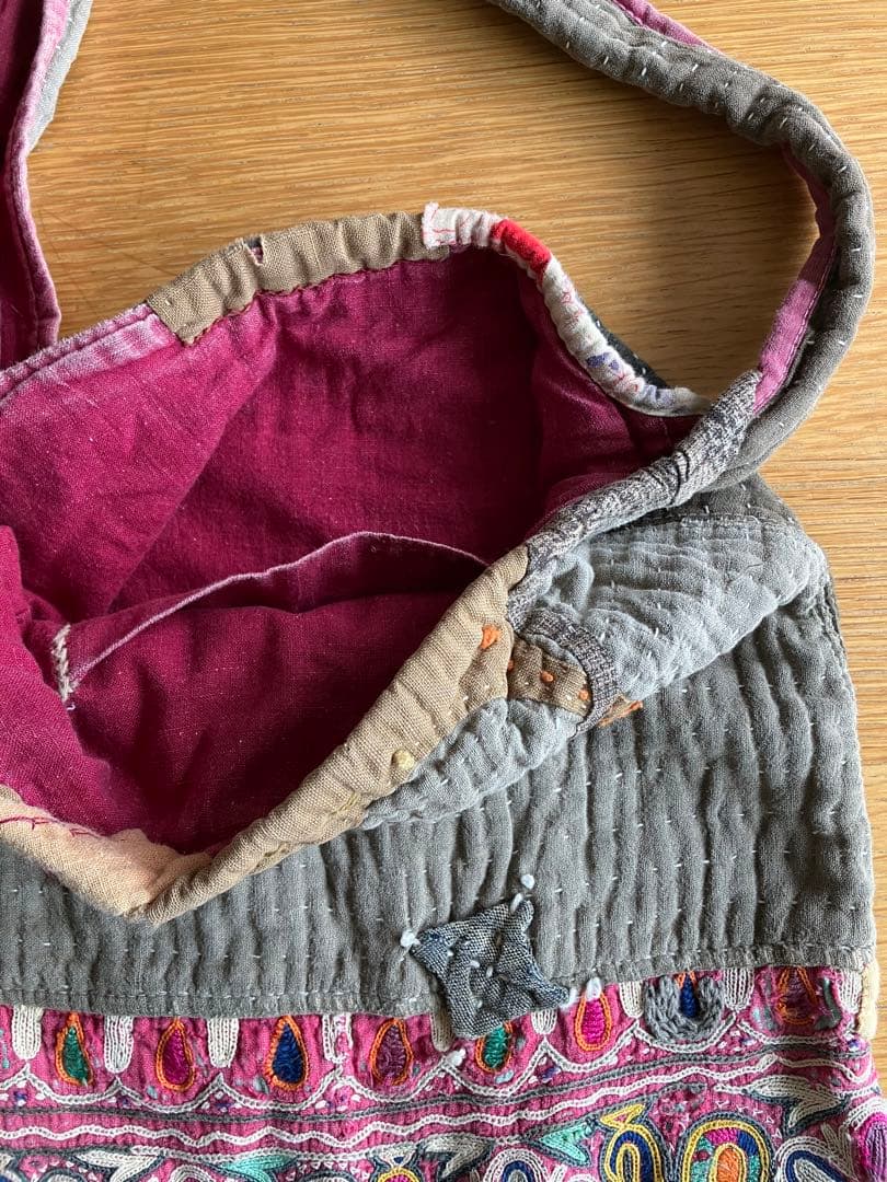 ちくちく手刺繍　ハンドメイドショルダーバッグ（検）早川ユミ
