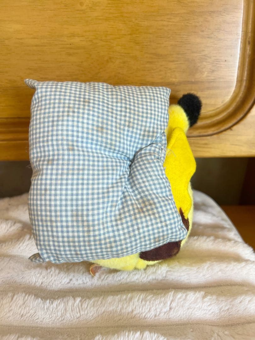 激レア☆初期ピカチュウ ぬいぐるみ クッション付き