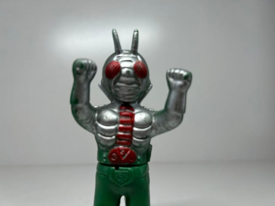 ぽ*ぴ様 無版権　仮面ライダーV3 ミニソフビ 当時物　駄菓子屋　パチ　石森プロ