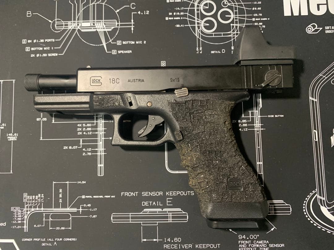 r*o様 東京マルイ Glock 18C ガスブロガン 9x19 光学サイト搭載