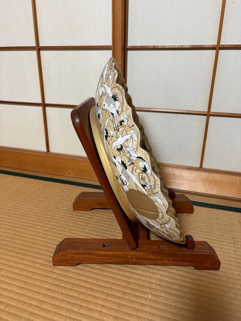 飾皿　木製の皿立て付き！