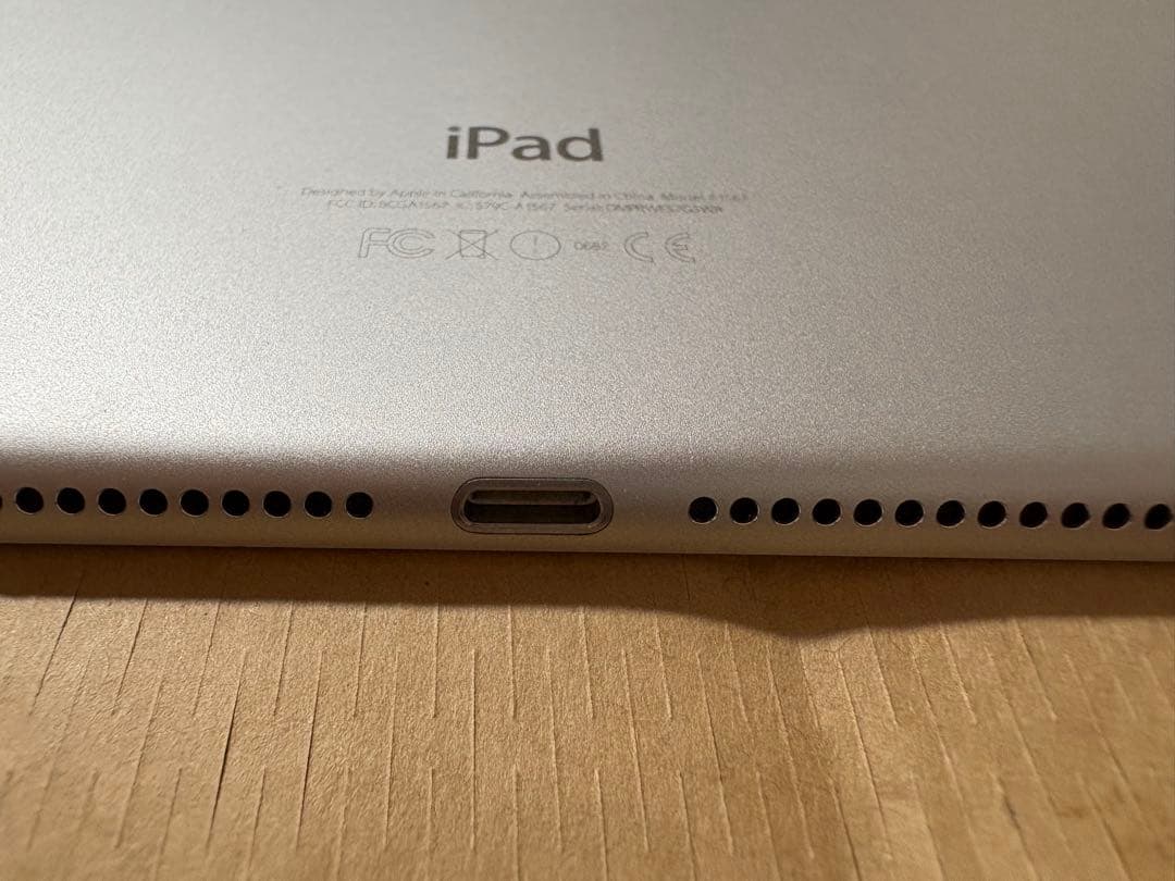 美品 iPad Air2 16GB wifi+cellular シルバー