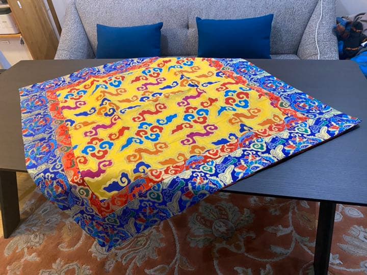 チベットのテーブルクロス