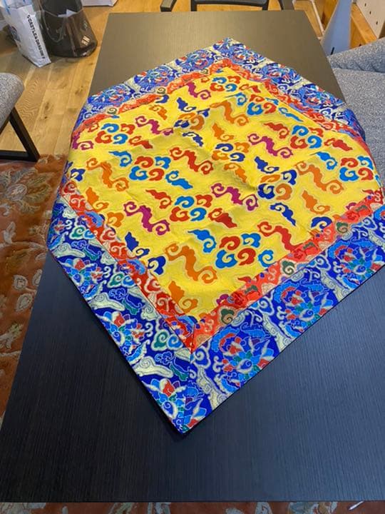 チベットのテーブルクロス