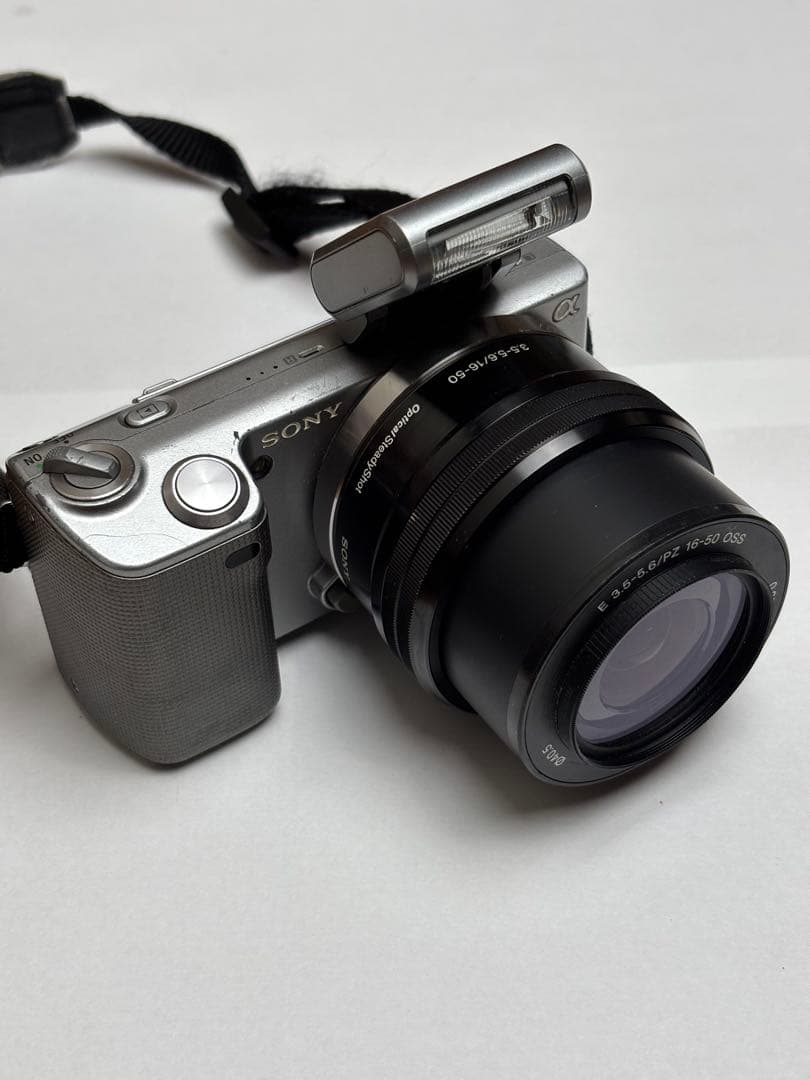 ソニーα NEX-5R」と「E PZ 16-50mm F3.5-5.6 OSS」