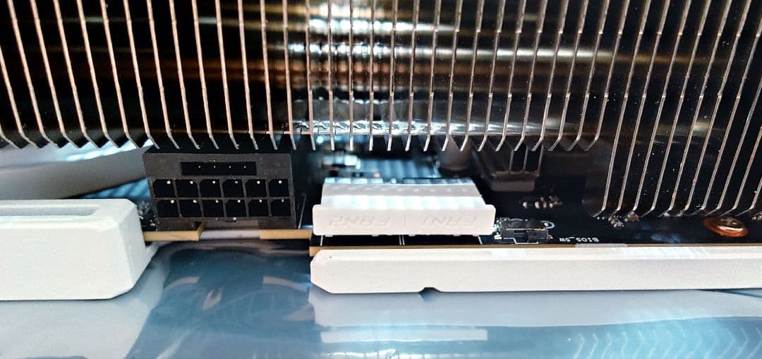 【新品同様・希少ホワイト】ROG Astral RTX5080
