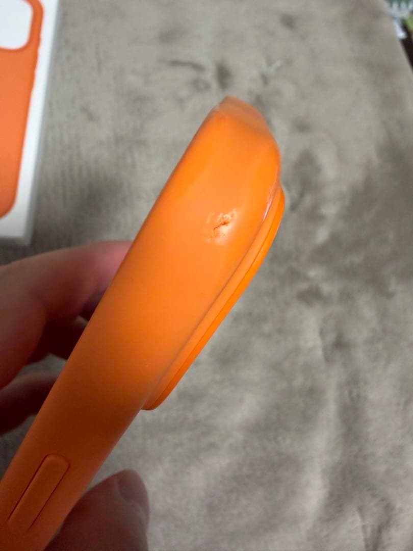 MagSafe対応iPhone 17 Pro シリコーンケース - オレンジ