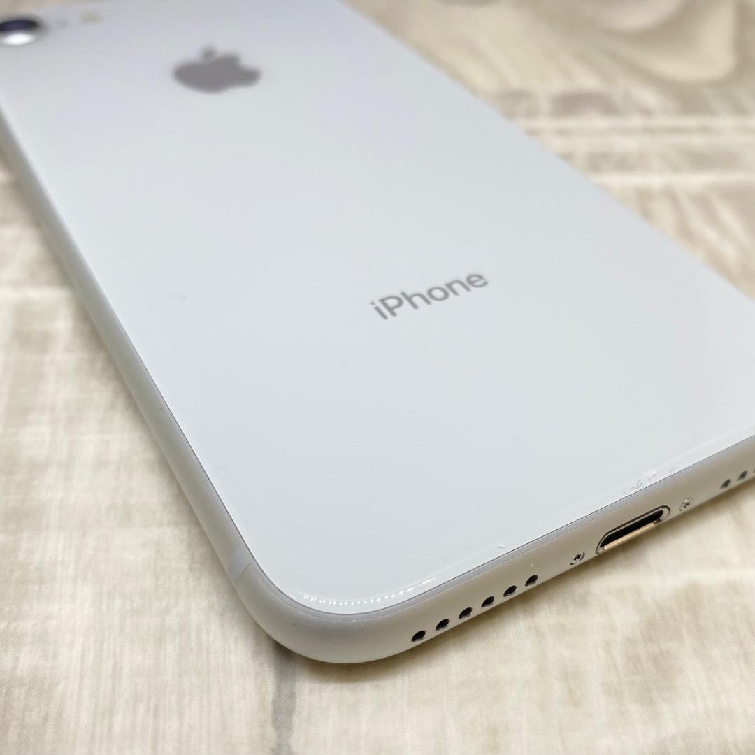 iPhone8 シルバー 64GB 新品バッテリー