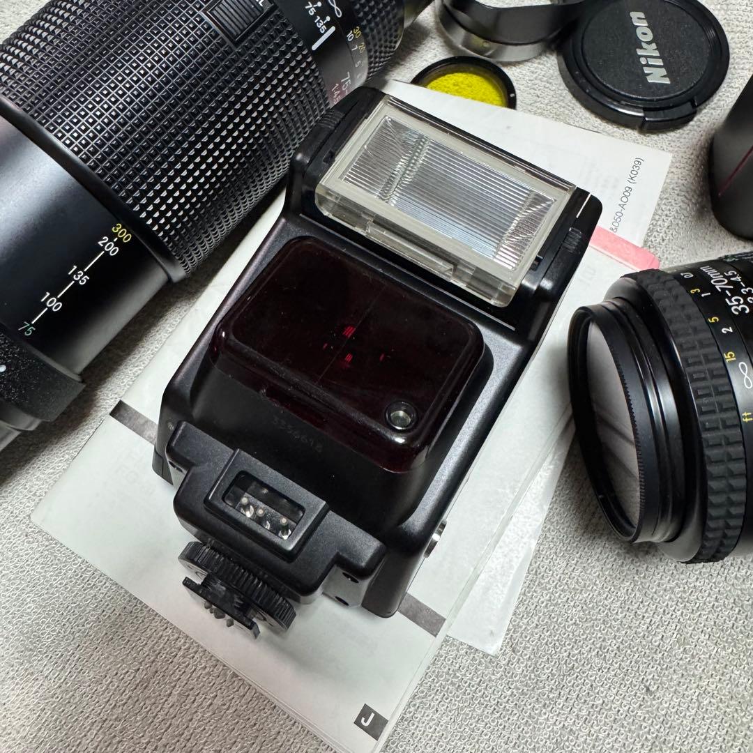 Nikon F-601 レンズ2本 SB-22付き フィルム一眼レフセット