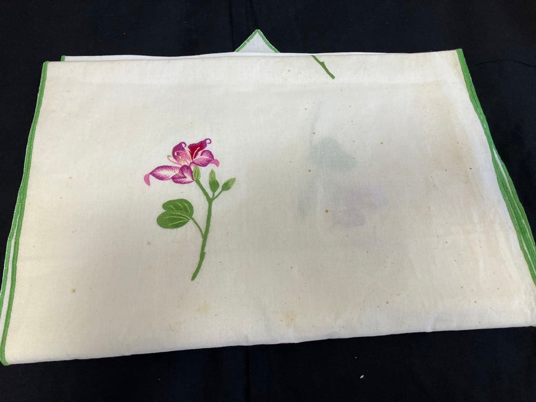 刺繍テーブルクロス175x37cm