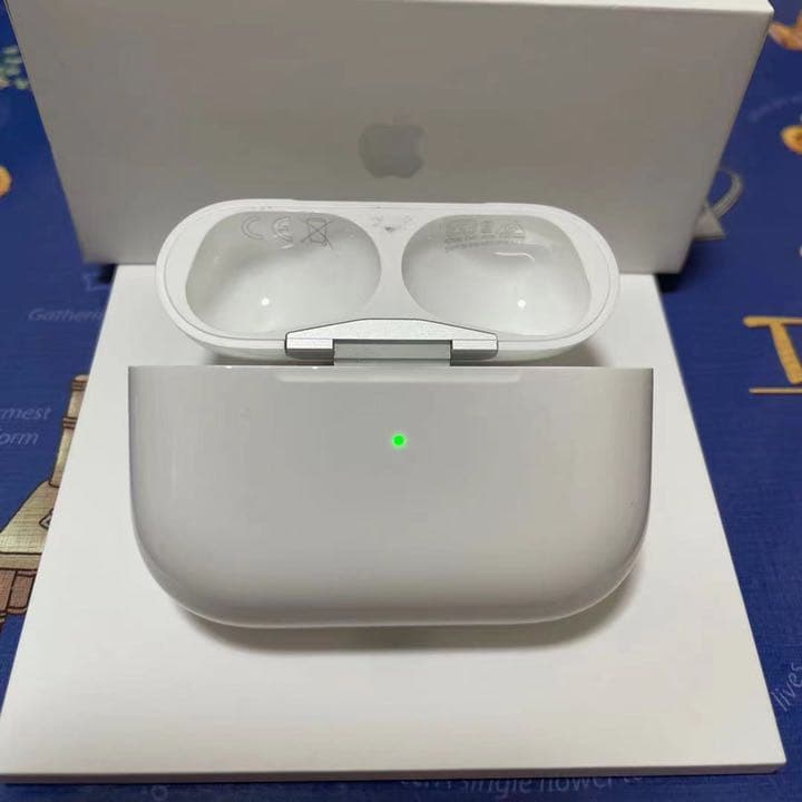 エアーポッズ プロ充電器 AirPodsPro充電ケース　Apple国内正規品