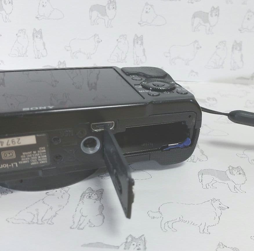 【RS81】SONY cybershot DSC HX9V デジカメ 本体