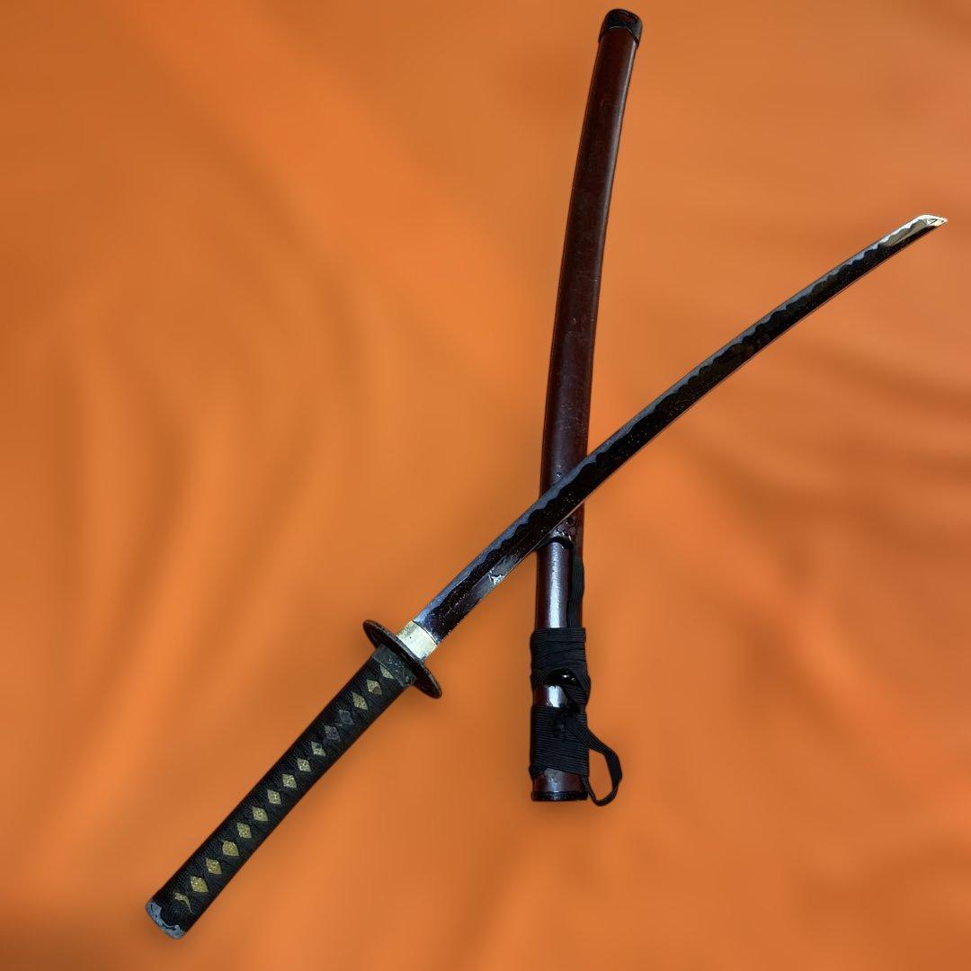 割安模造刀 黒柄 龍彫透し丸鍔 鳳凰図金口金尻小豆鞘