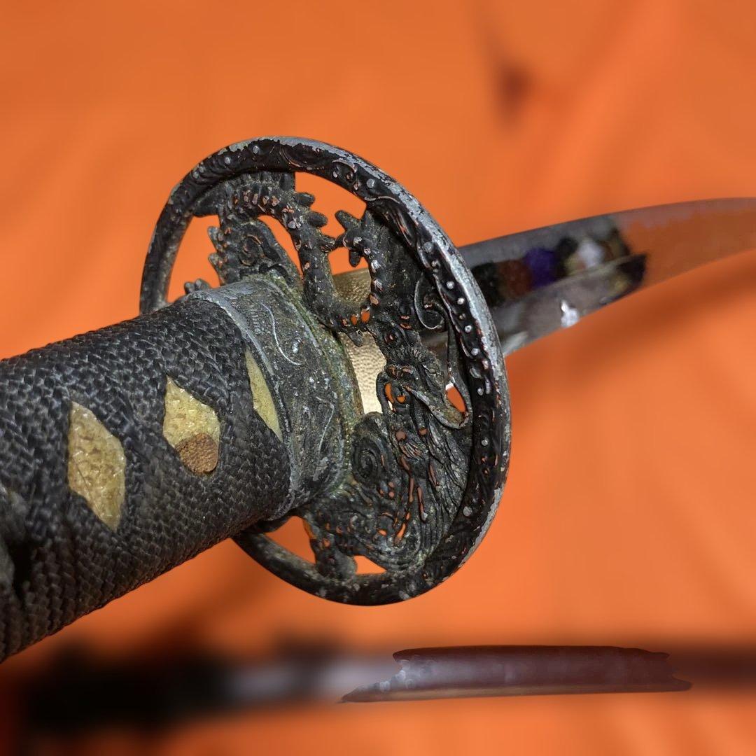 割安模造刀 黒柄 龍彫透し丸鍔 鳳凰図金口金尻小豆鞘