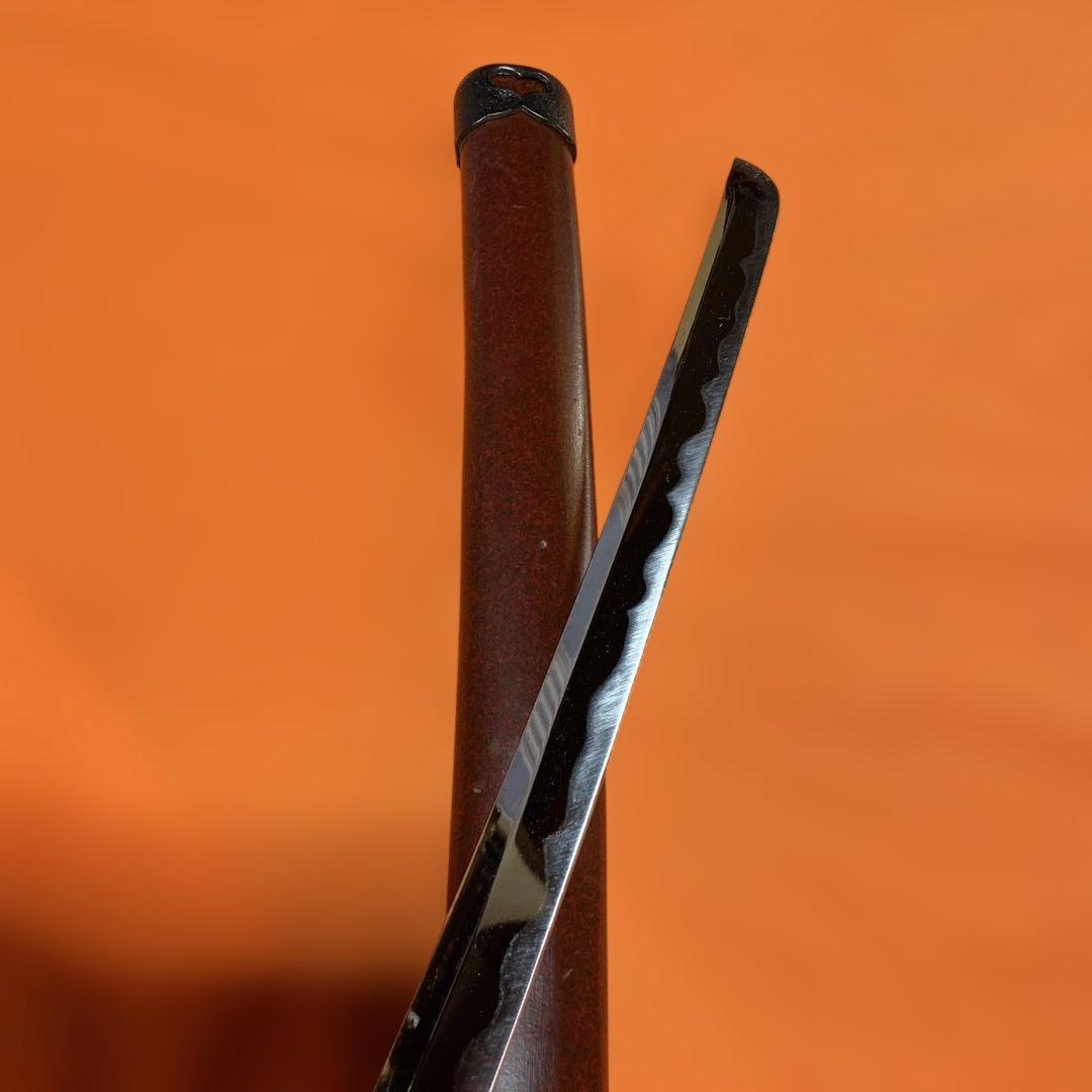 割安模造刀 黒柄 龍彫透し丸鍔 鳳凰図金口金尻小豆鞘