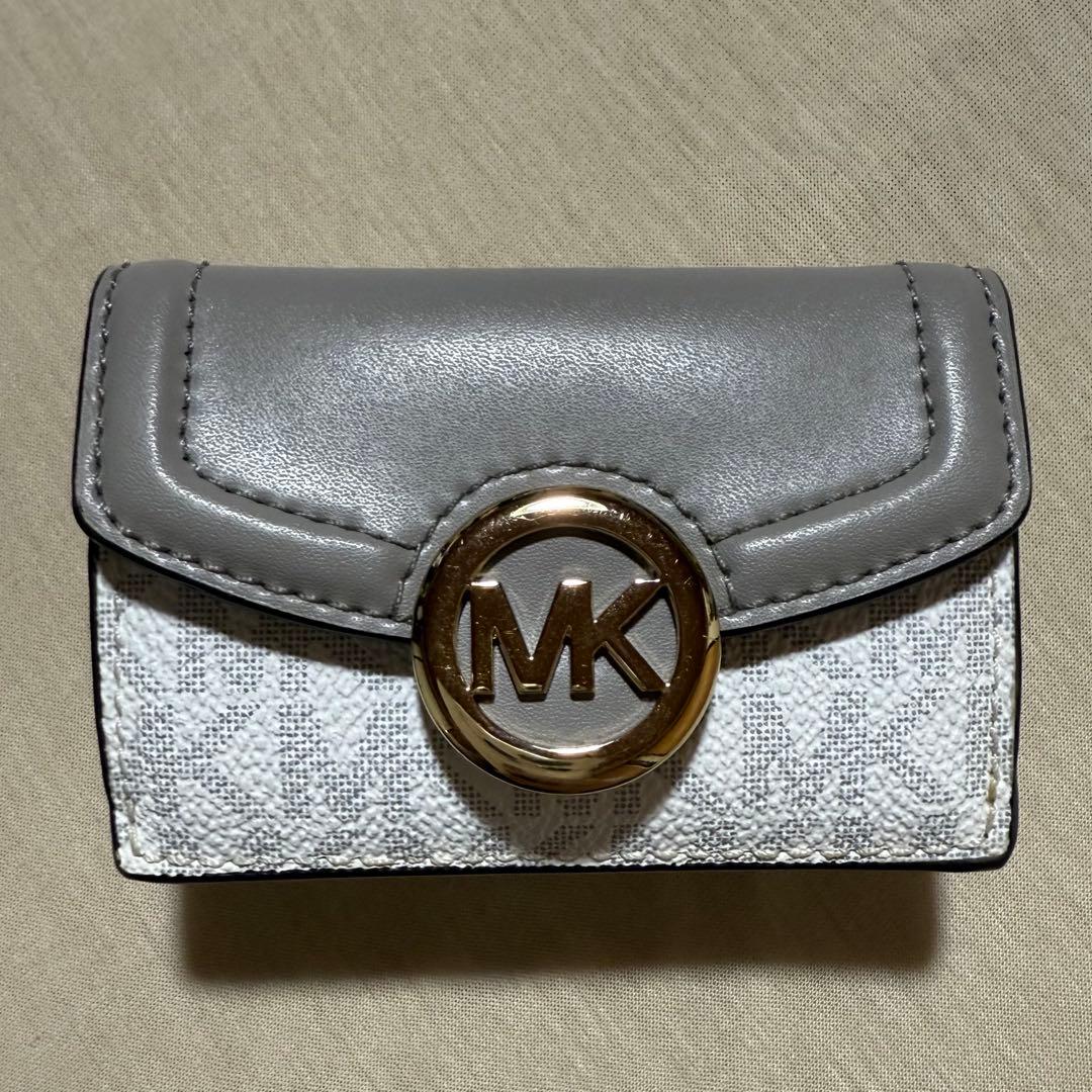 【しろ】Michael Kors ミニ財布 グレー✖️ホワイト