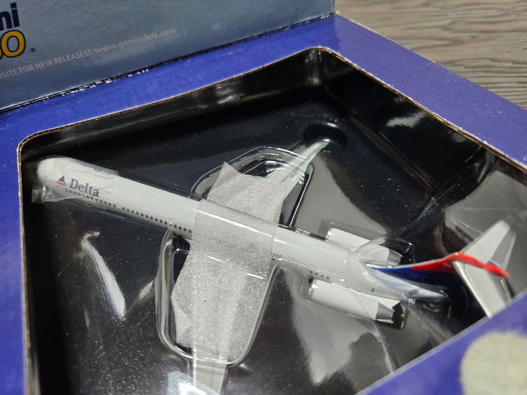 Gemini250　Jets Delta MD-88 AJDAL007　デルタ