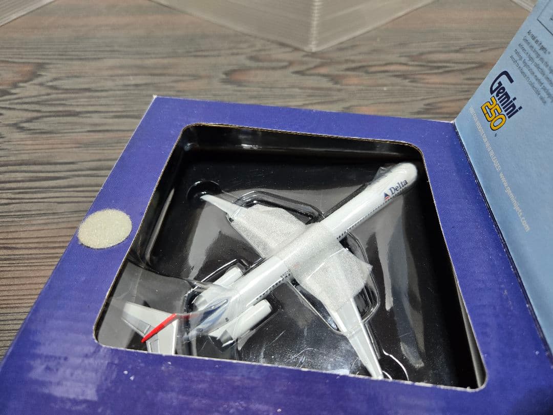 Gemini250　Jets Delta MD-88 AJDAL007　デルタ