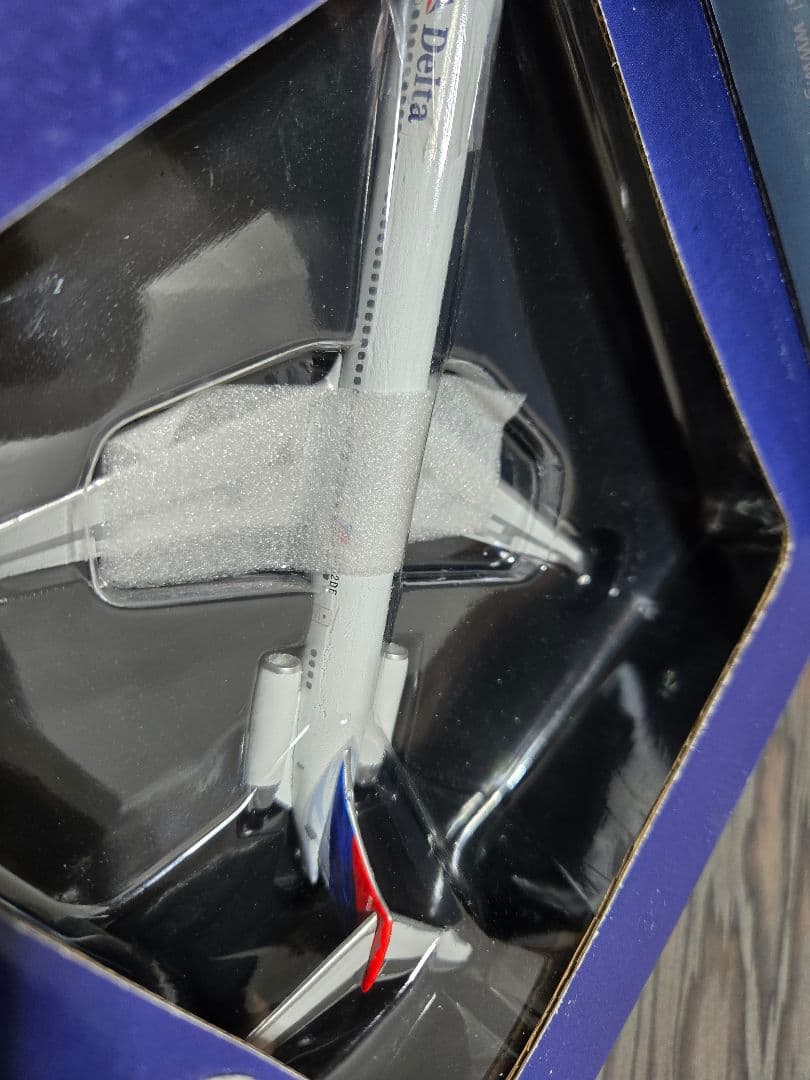 Gemini250　Jets Delta MD-88 AJDAL007　デルタ