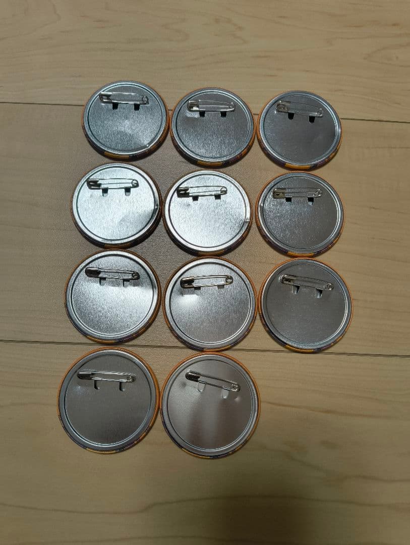 カラフルピーチ　えと　2025新ビジュ缶バッチ　50個