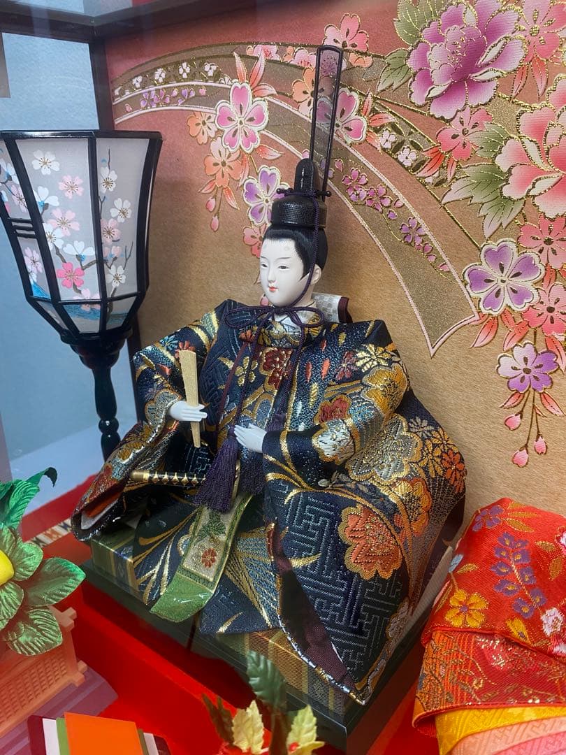 東京久月　雛人形オルゴール付親王ケース飾り・間口約６３×奥行約２９×高さ約４５㎝